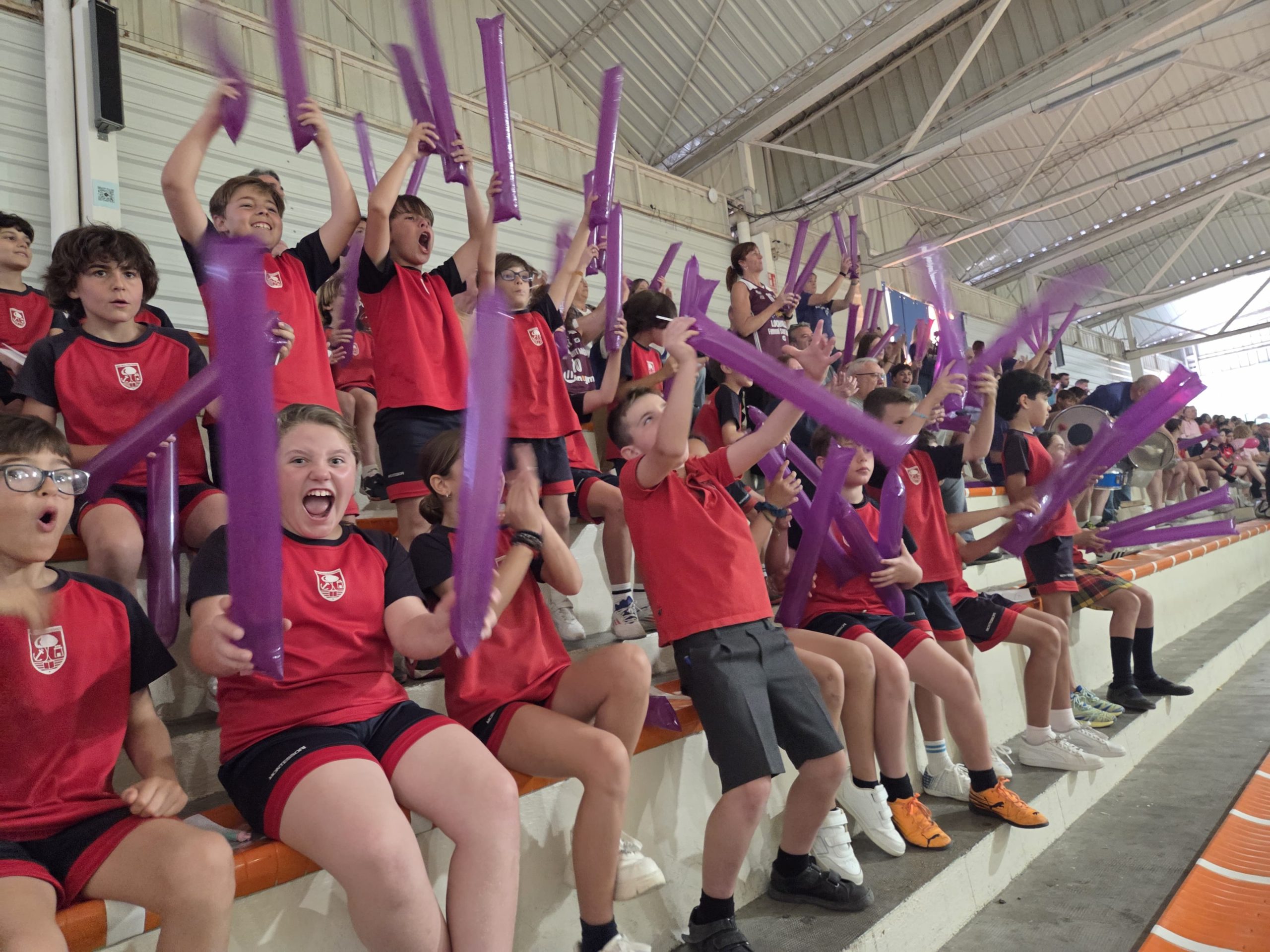 NUESTRO COLE VIBRA CON EL BASKET